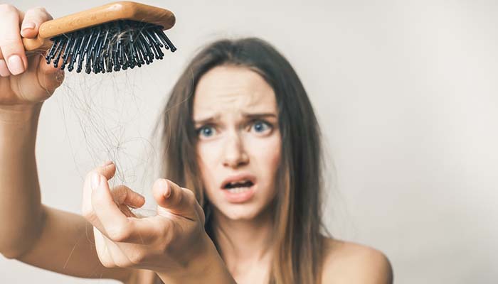 kadınlarda saç dökülmesi tedavisi